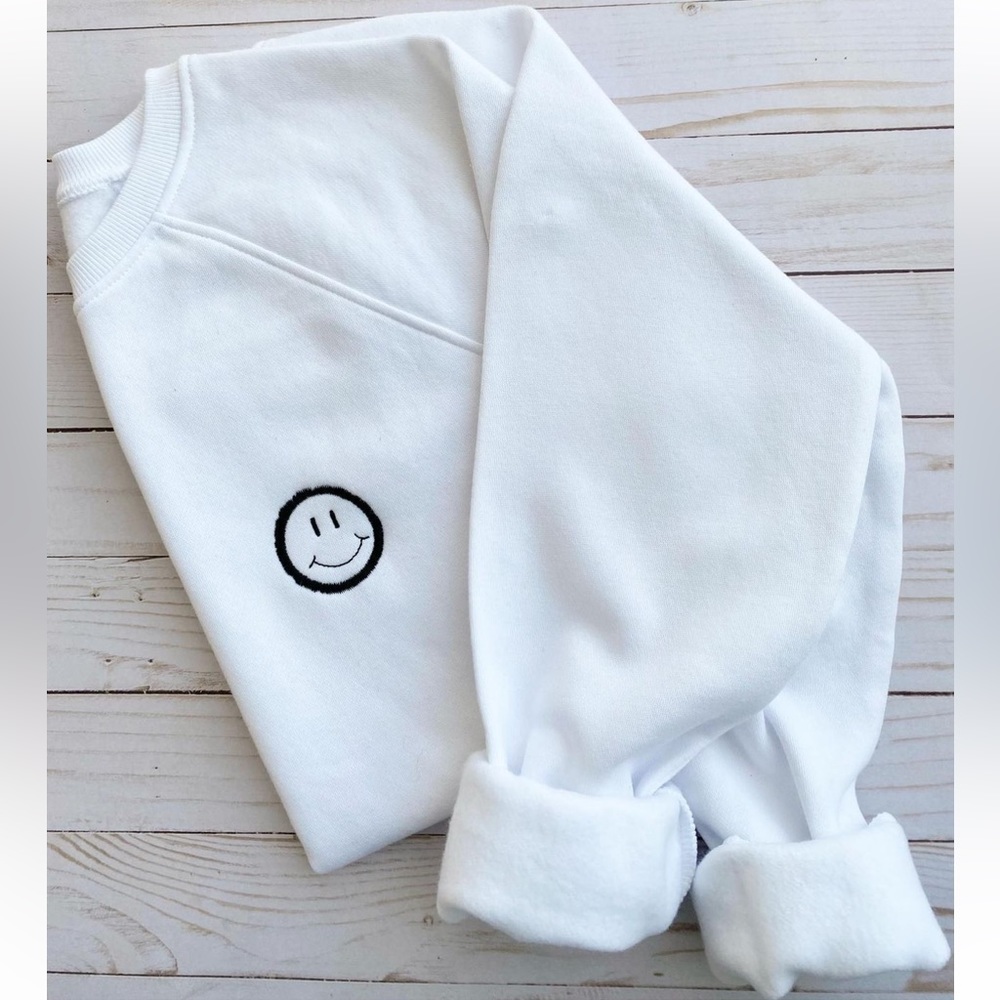 Smiley Creeneck - image 1
